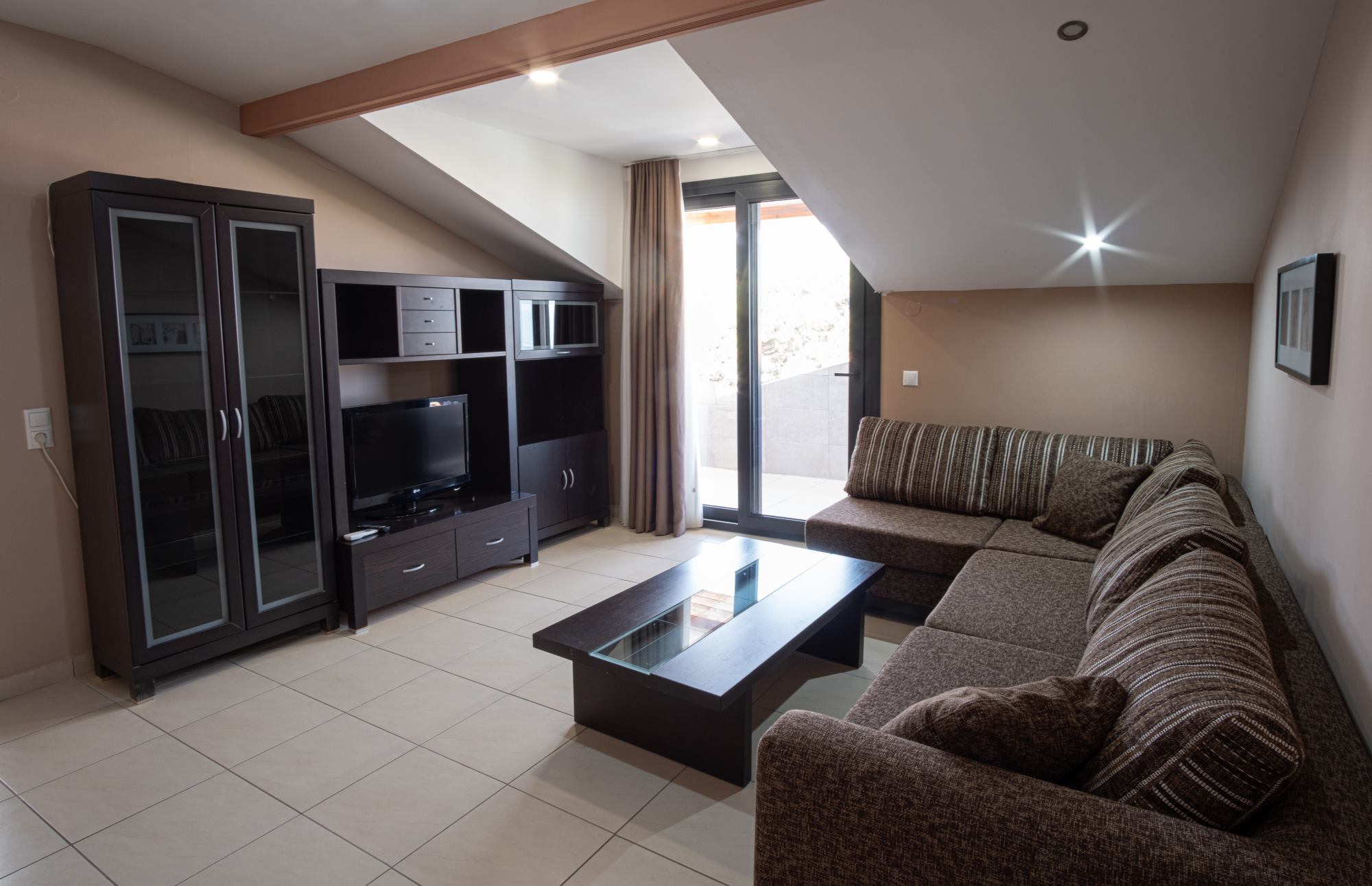 Tiara Holidays - Hotel Dionysos - three-bedroom apartment - living room